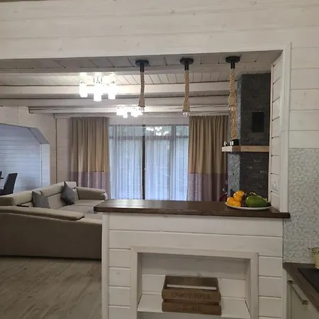 Apartment Debryanets